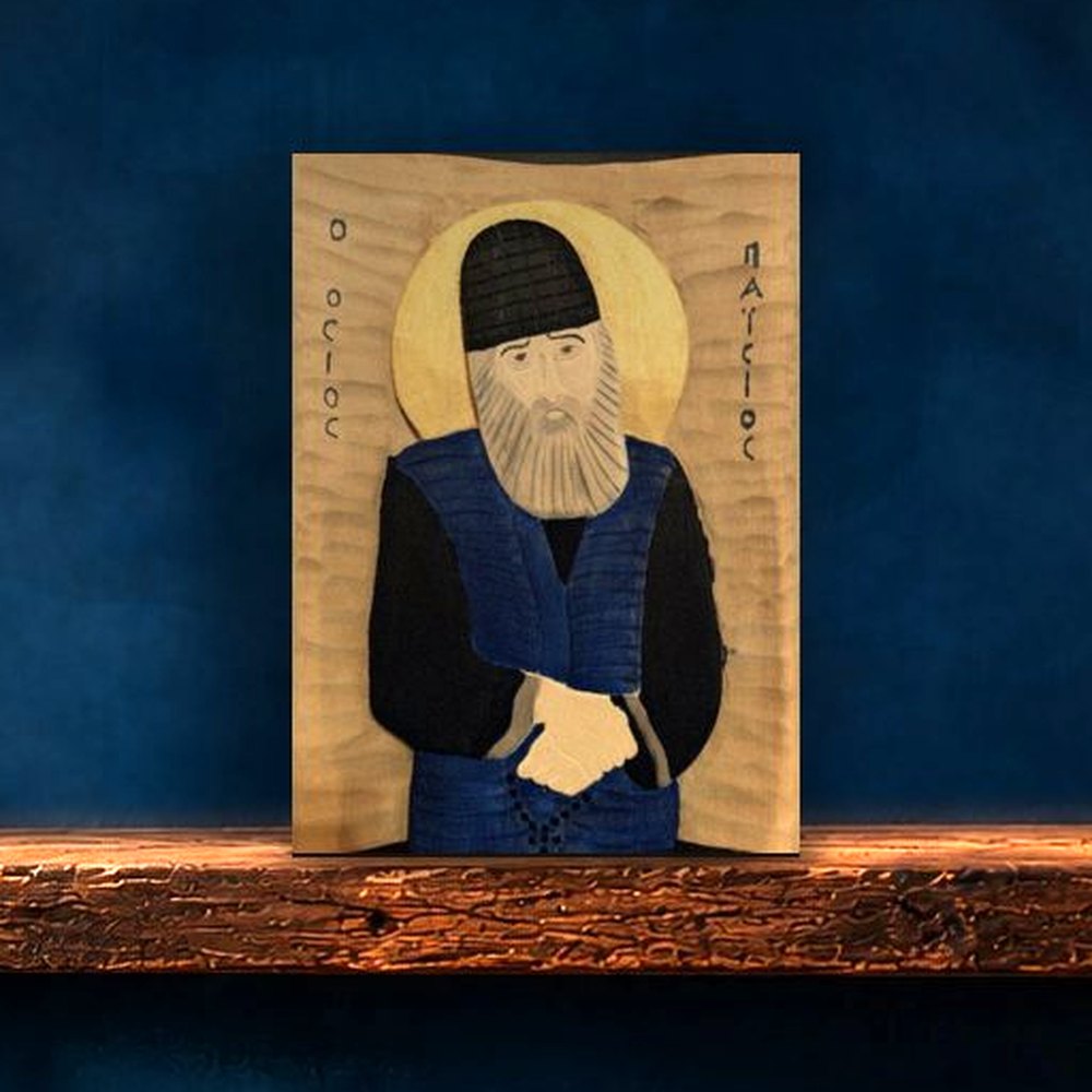 Όσιος Παΐσιος, όρθιο σε ράφι του εργαστηρίου